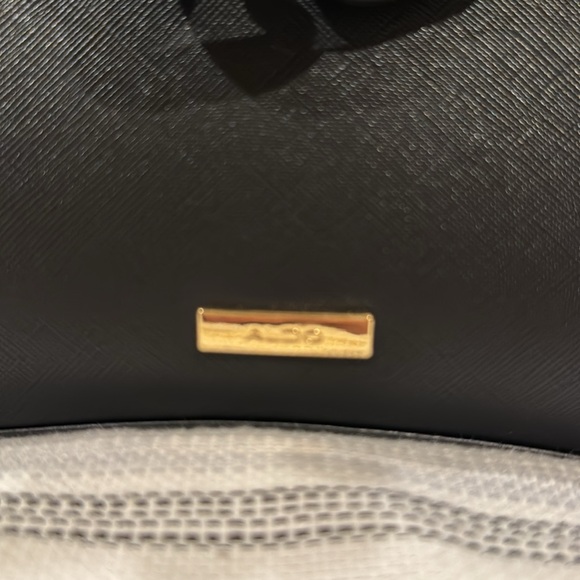 New bag
Aldo
Color: black - Picture 4 of 6